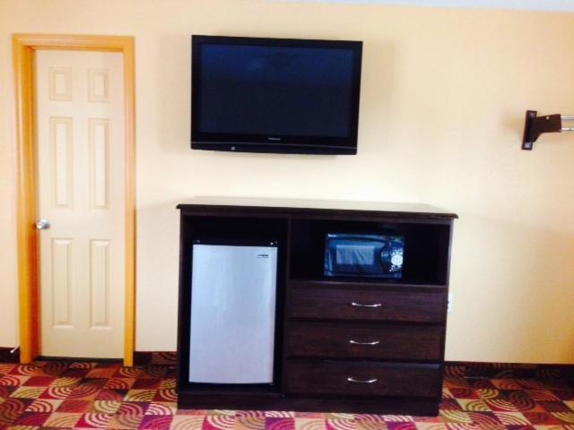 Blue Sky Inn Glens Falls-Saratoga-Lake George ห้อง รูปภาพ