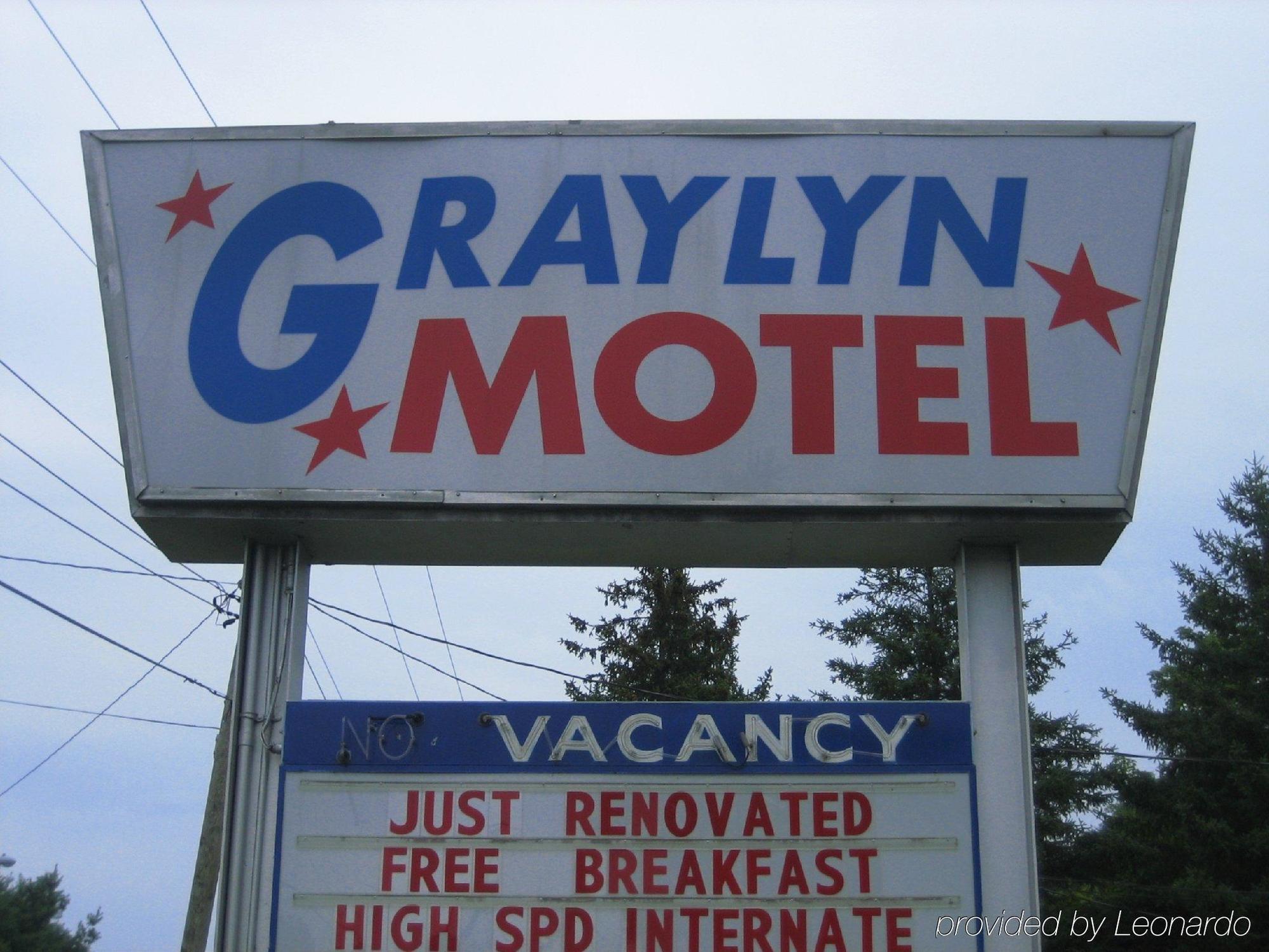 Blue Sky Inn Glens Falls-Saratoga-Lake George ภายนอก รูปภาพ
