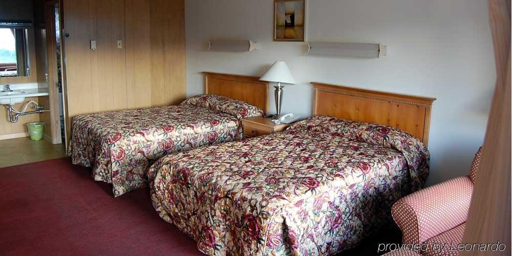 Blue Sky Inn Glens Falls-Saratoga-Lake George ภายนอก รูปภาพ